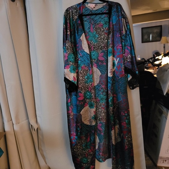 Serenada Intimates & Sleepwear Seranada 5x Matching Robe Gown